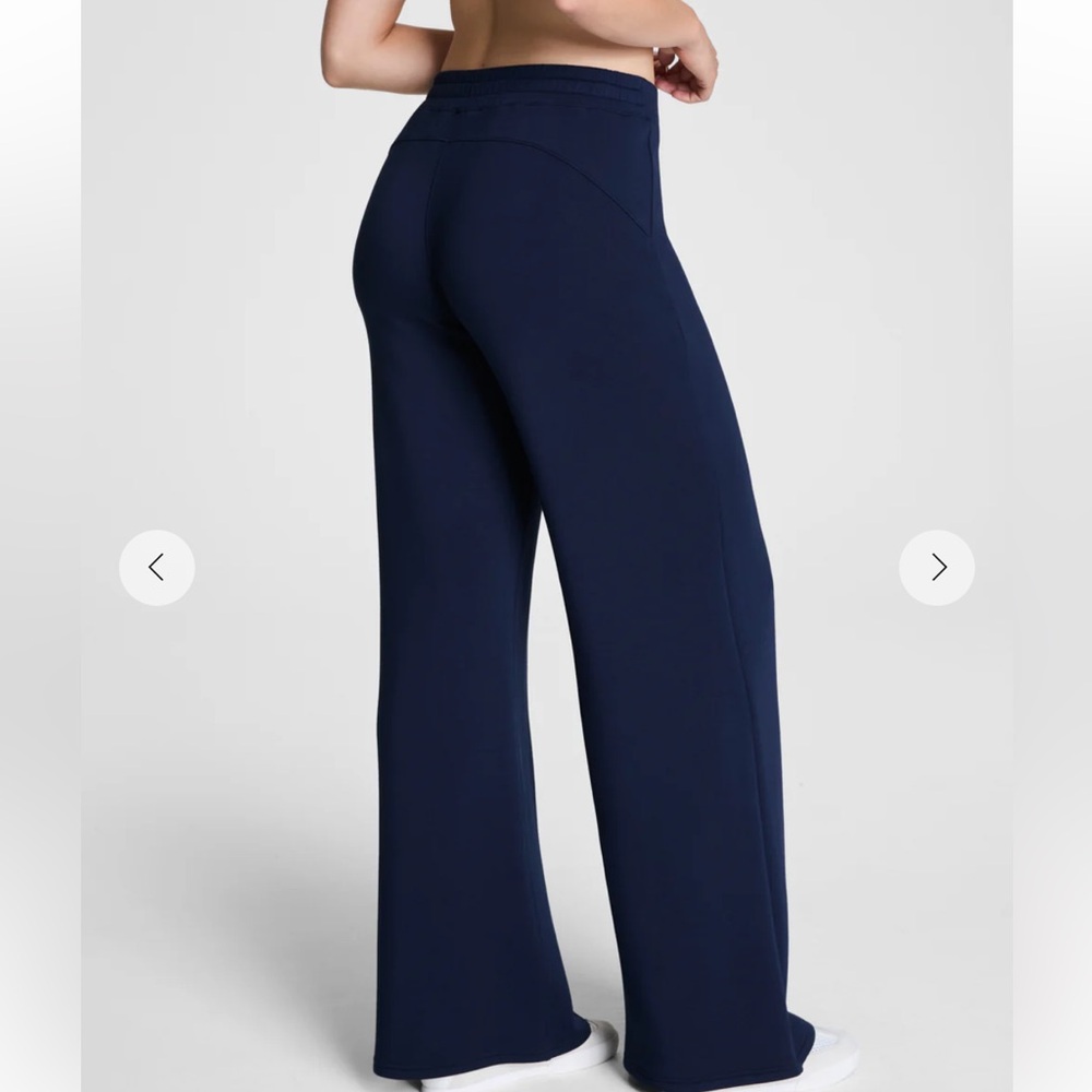 Spanx Wide Leg Air Essentials Pants - Picture 4 of 6